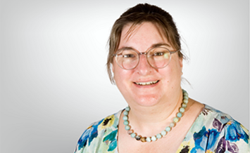 Dr. Gesine  Schauerte